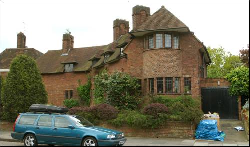 16 Wellgarth Road a